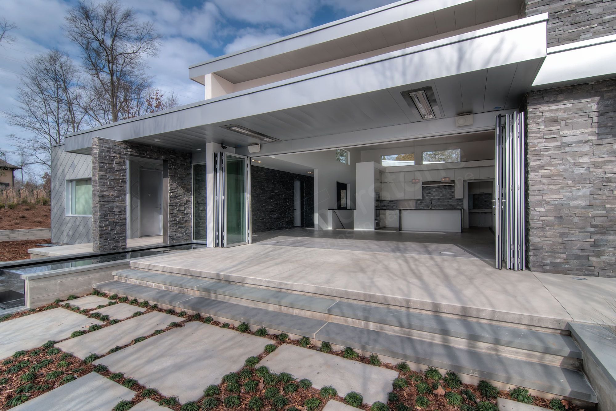 Exteriors Image -5c8267090e6b9